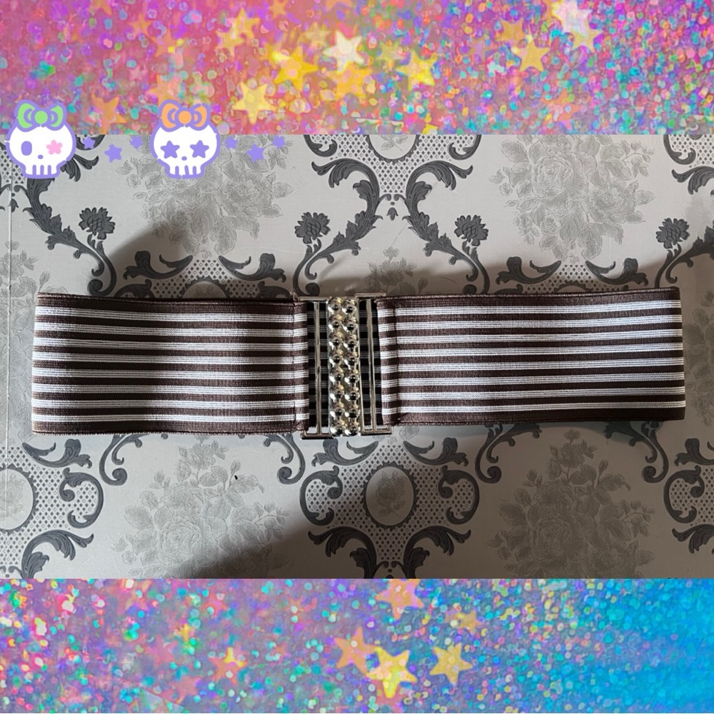💀 Brown striped belt